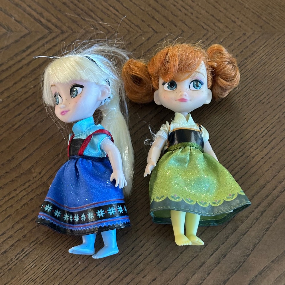 Disney Frozen Animators Collection Mini Doll Set Anna and Elsa 5 Inch Figures